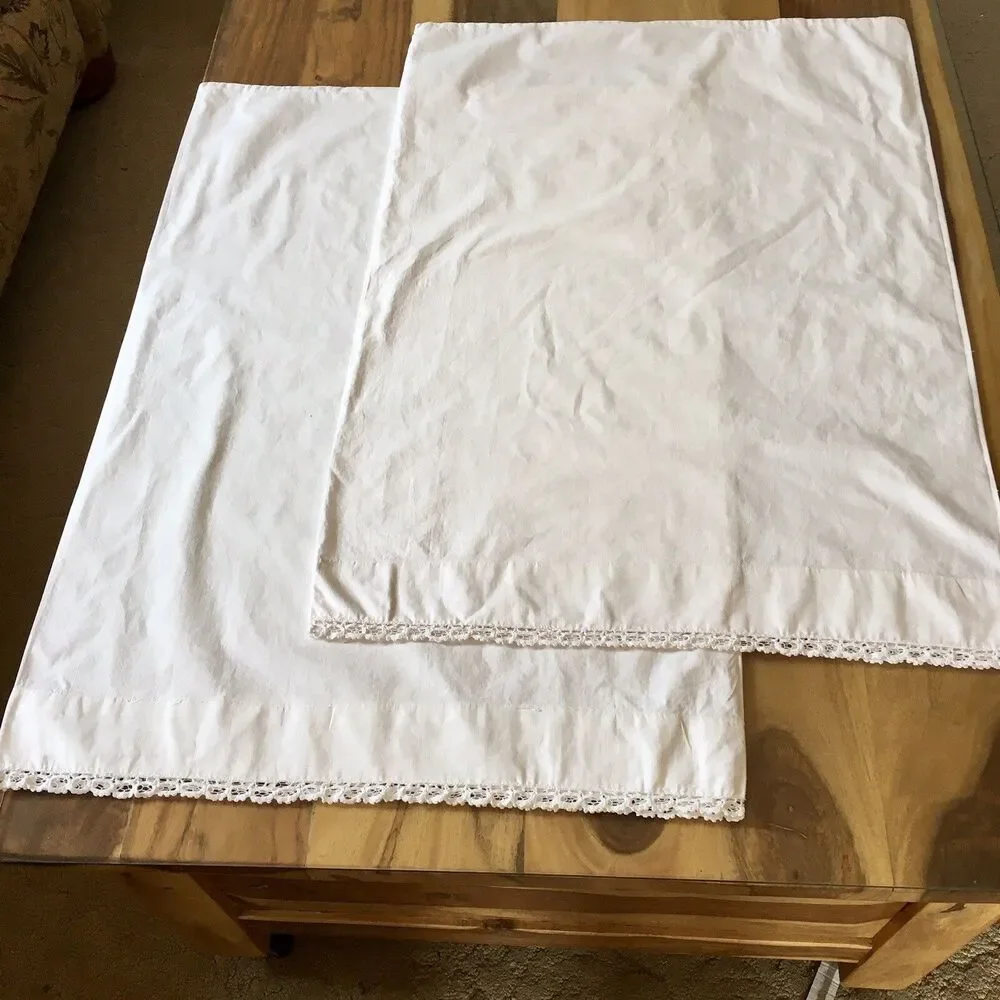 Vintage White Pillow Case set with Crocheted lace edges